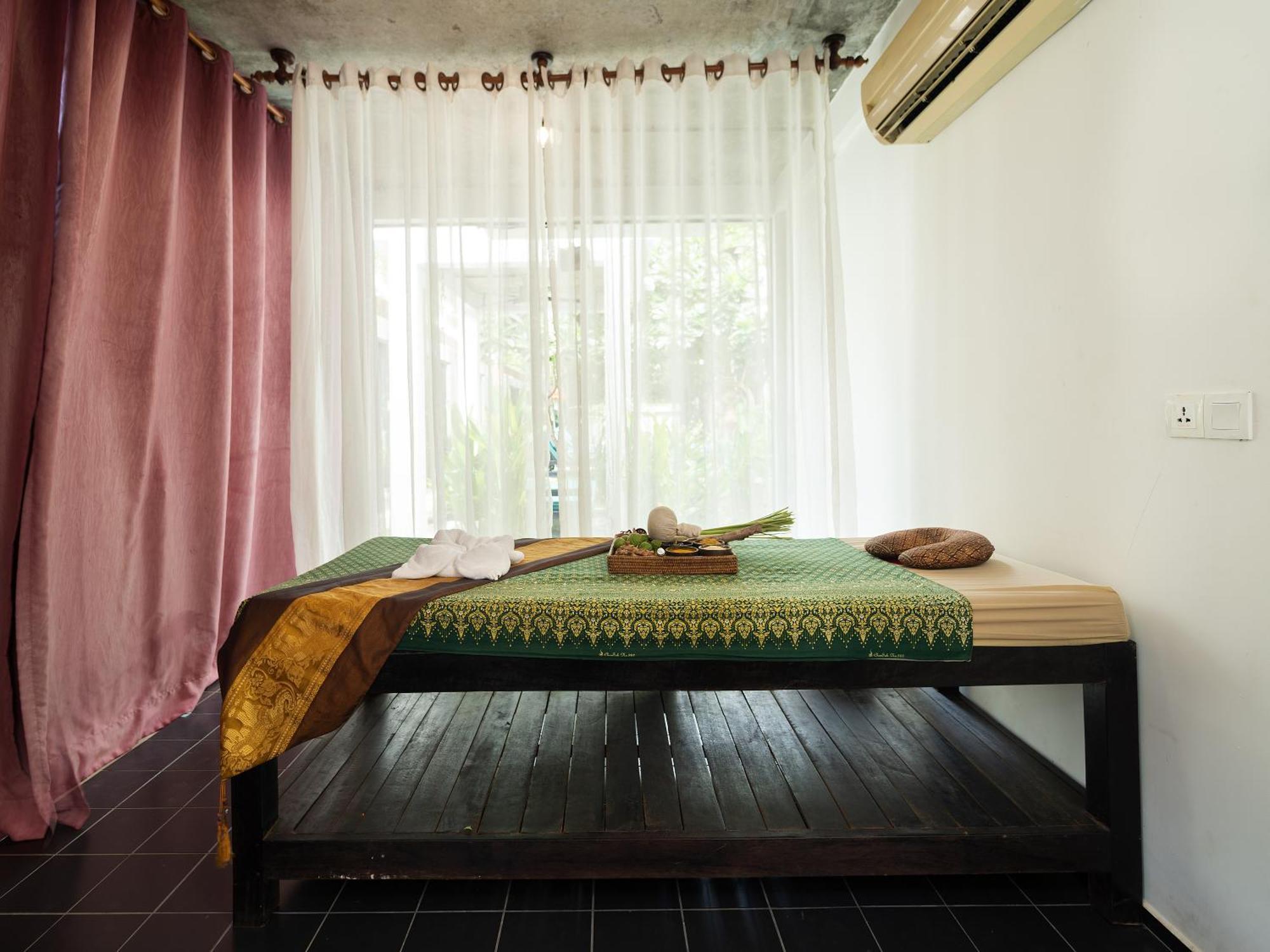 Tunnel Urban Retreat Hotel Siem Reap Exterior foto