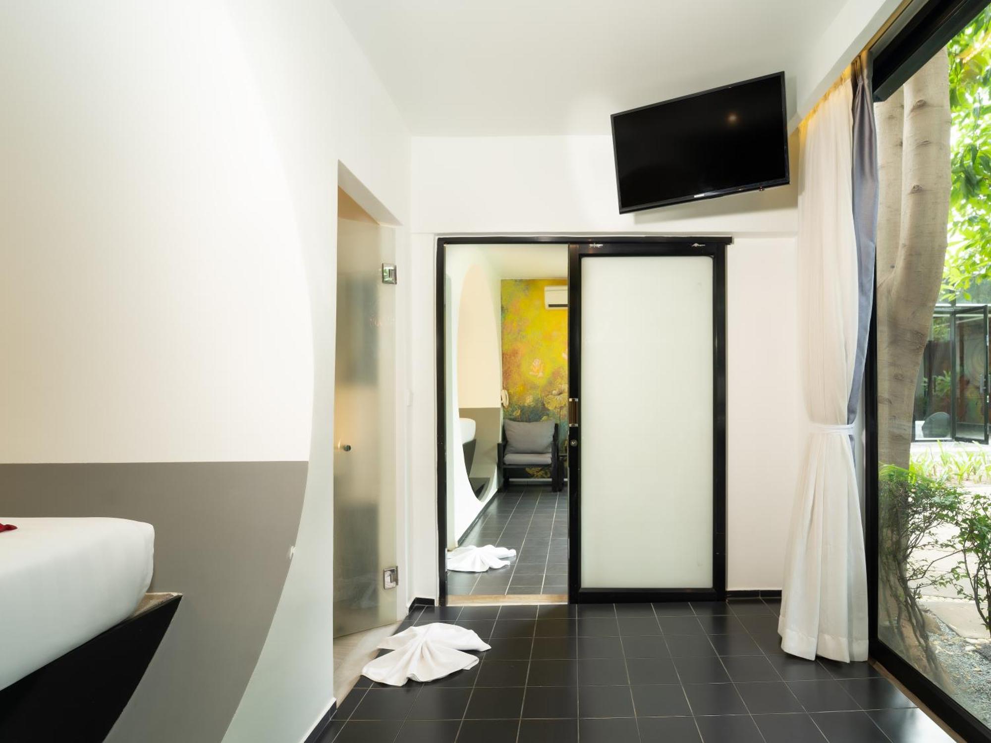 Tunnel Urban Retreat Hotel Siem Reap Exterior foto