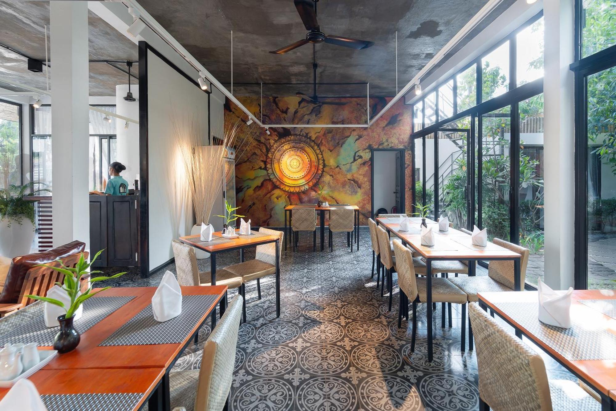 Tunnel Urban Retreat Hotel Siem Reap Exterior foto
