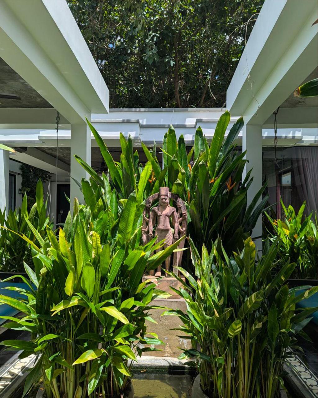 Tunnel Urban Retreat Hotel Siem Reap Exterior foto